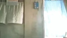 উচ্চ কক্ষ-এলিস সাদা  ...