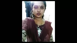 অসহায়ভাবে আবদ্ধ ইংল ...