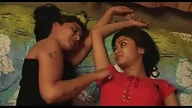 বাঁকানো পিছনে দুশ্চর ...