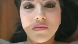 বড় সুন্দরী মহিলা ইং ...