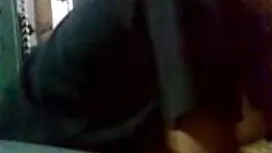 বড় সুন্দরী মহিলা ইং ...