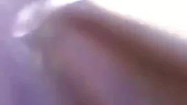 পেশীবহুল টি-বালিকা ( ...