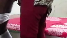 শয়নকক্ষ তৈরি প্রচণ্ ...