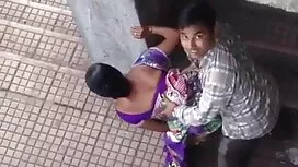 আবদ্ধ হচ্ছে এবং অসহা ...